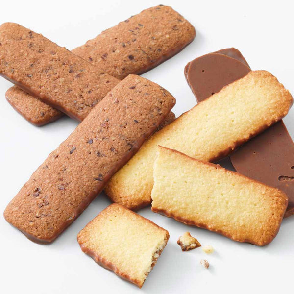 Royce Baton Biscuits Coconut and Hazel Cacao 50 Pieces