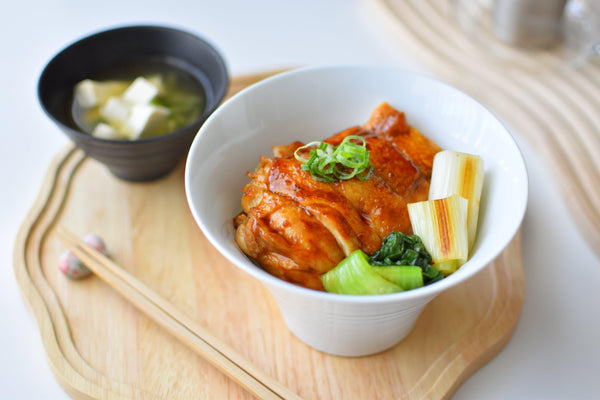 How to Make Chicken Teriyaki Don (Japanese Chicken Rice Bowl Recipe)