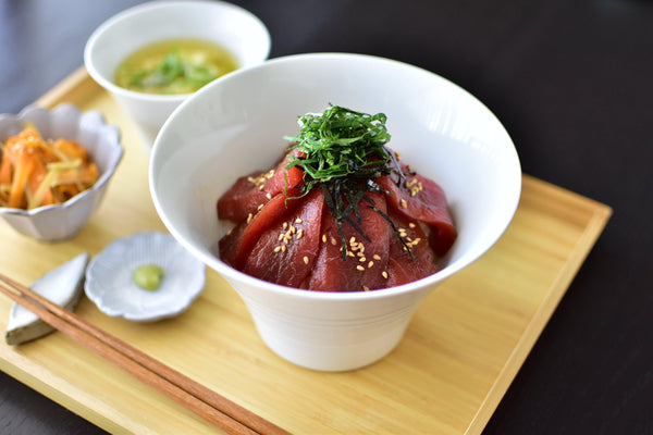 How to Make Tekkadon (Japanese Tuna Sashimi Rice Bowl Recipe)