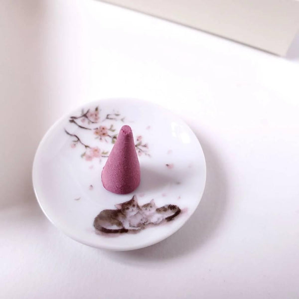 Sakura Cherry Blossom Scent Incense Cones Set With Burner (10 Cones)