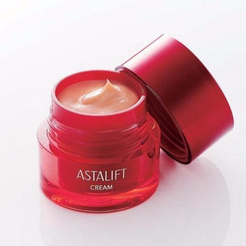 P-2-AST-REN-FC-30-Astalift Renewal Anti-Aging Face Cream 30g.jpg