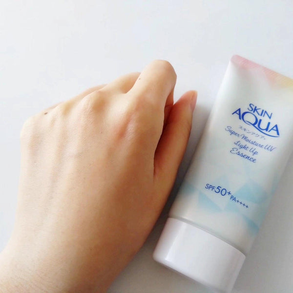 Skin Aqua Super Moisture UV Light Up Essence Sunscreen SPF 50+ 70g